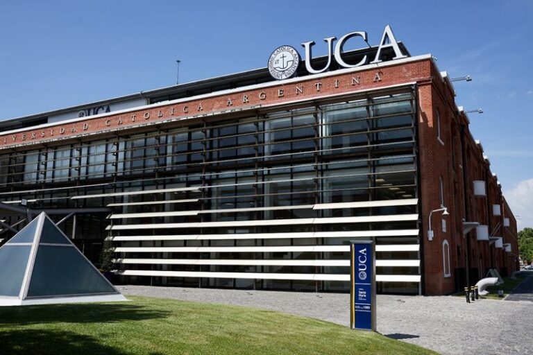 Edificio de la Pontificia Universidad Católica Argentina